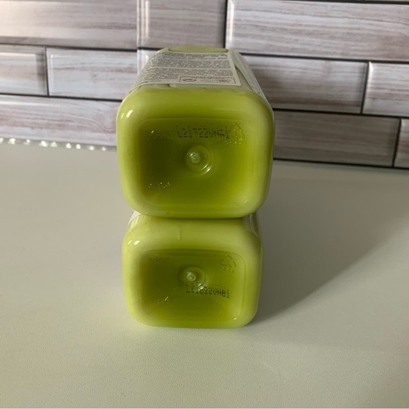 Maui Moisture Hair Care Lightweight Curls + Flaxseed X’s 2 Conditioners - Picture 12 of 12